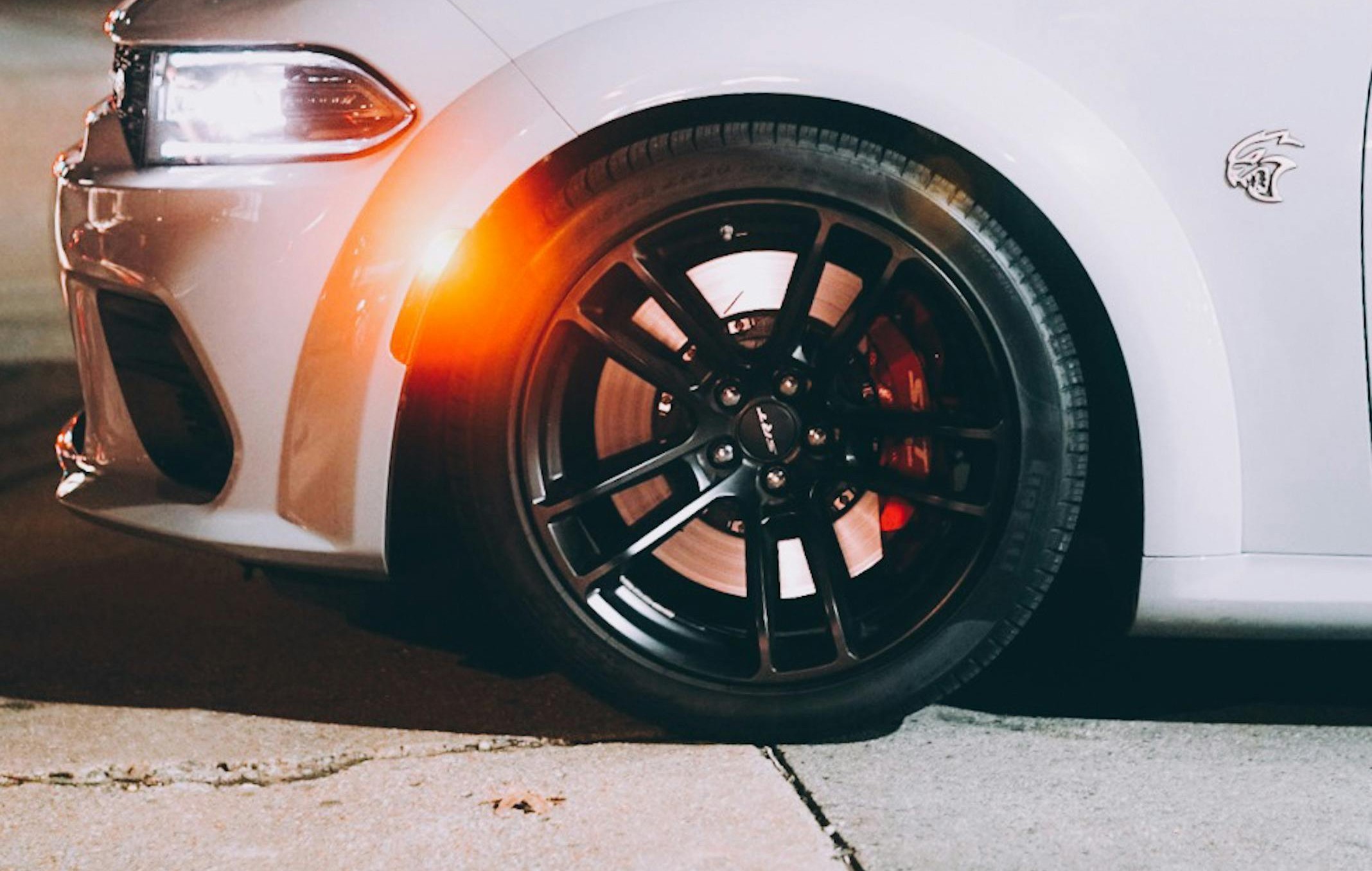 Jak system ESP pomaga w trudnych sytuacjach na drodze?