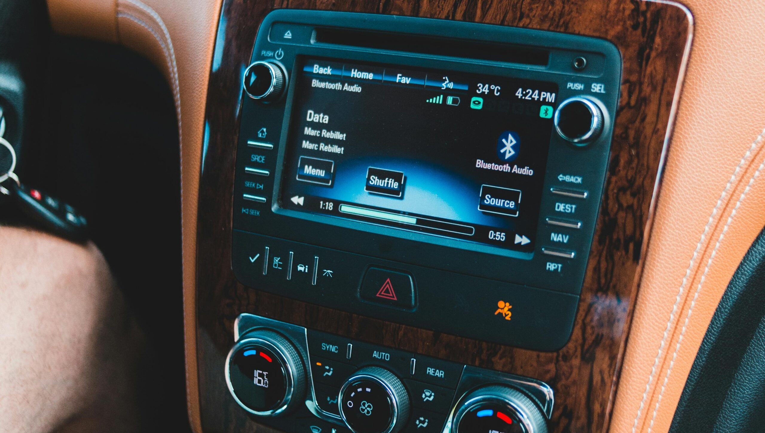 Jakie informacje może wyświetlać cyfrowy kokpit kierowcy?