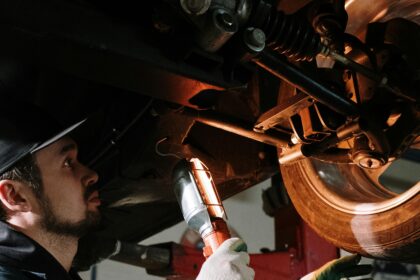 Wymiana klocków hamulcowych w samochodzie: kiedy zrobić?